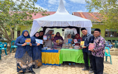 Tinggalkan Warisan Literasi, Siswa Kelas IX MTsN 1 Aceh Tamiang Sukses Laksanakan Gerakan Infaq Buku